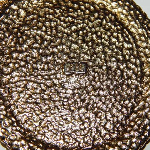 LR Jewelry Vintage Signed Lr Lady Remington Gold Tone Abstract